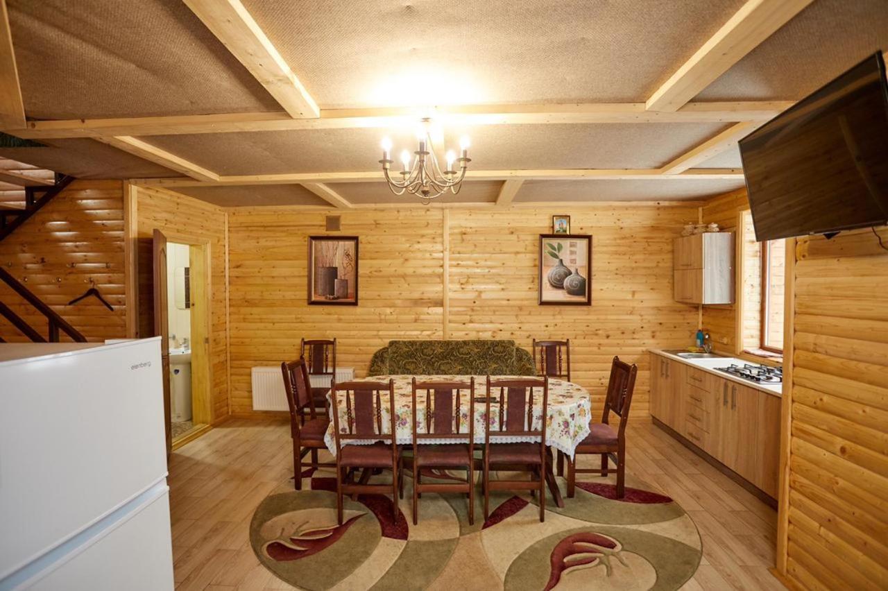 Villa Na Uzlissi Myhove Buitenkant foto